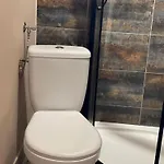 Hostel Lodge *